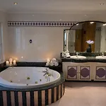Vila Luxurious 6 Min From With Sea Views *