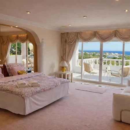 Villa Luxurious 6 Min From With Sea Views *