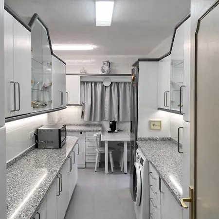 Luxurious 6 Min From With Sea Views * Μαρμπέλλα