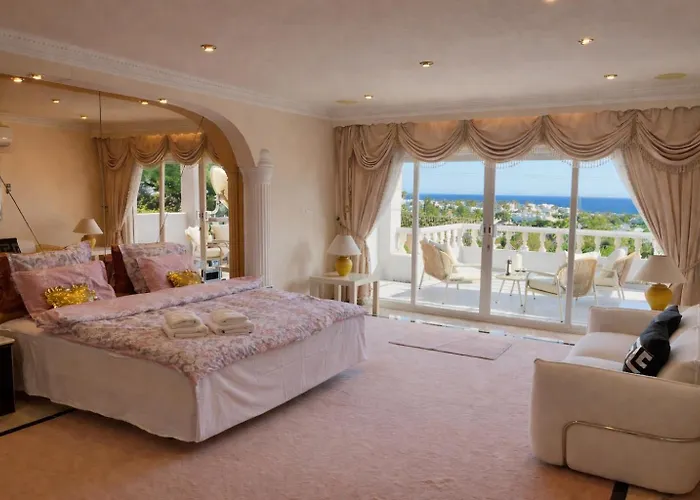 Villa Luxurious 6 Min From With Sea Views *