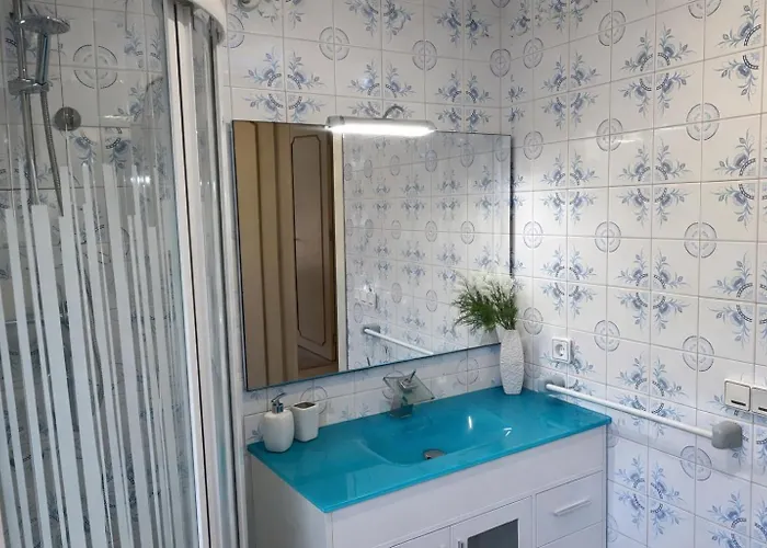 Luxurious 6 Min From With Sea Views